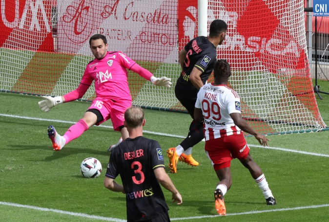 L'AC Ajaccio encore tenu en échec par Toulouse (0-0) L'AC Ajaccio encore tenu en échec par Toulouse (0-0)