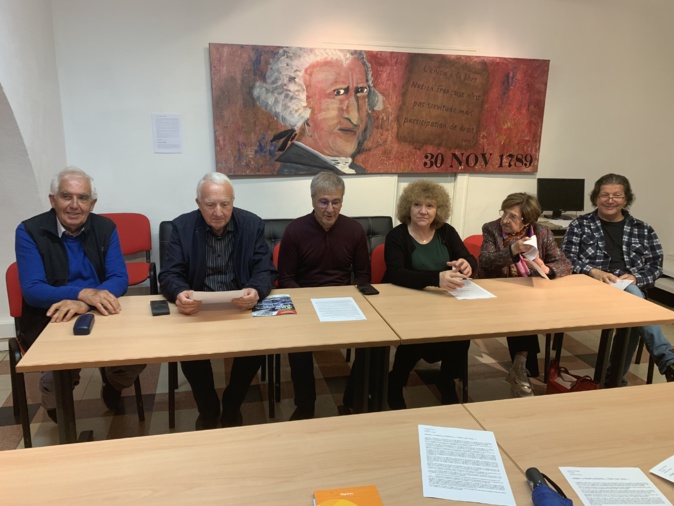 Les militants du PCF dénoncent la politique libérale de la CAB Les militants du PCF dénoncent la politique libérale de la CAB