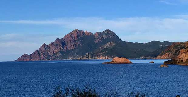 Sites naturels patrimoniaux : La Corse met des quotas pour réguler la fréquentation touristique