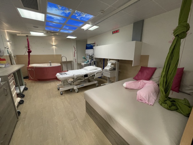 Une des nouvelles salles d'accouchement du Centre hospitalier de Bastia.