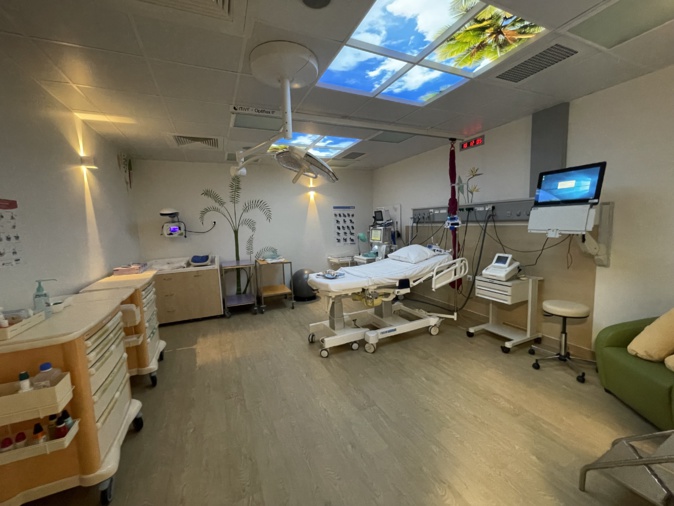 Une salle d'accouchement Une salle d'accouchement