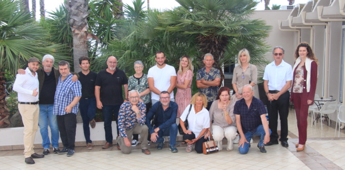 Le comité a dégusté plus de 230 bouteilles Le comité a dégusté plus de 230 bouteilles