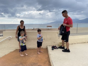 Kenzo et sa famille au lendemain de la rencontre ACA-OM Kenzo et sa famille au lendemain de la rencontre ACA-OM