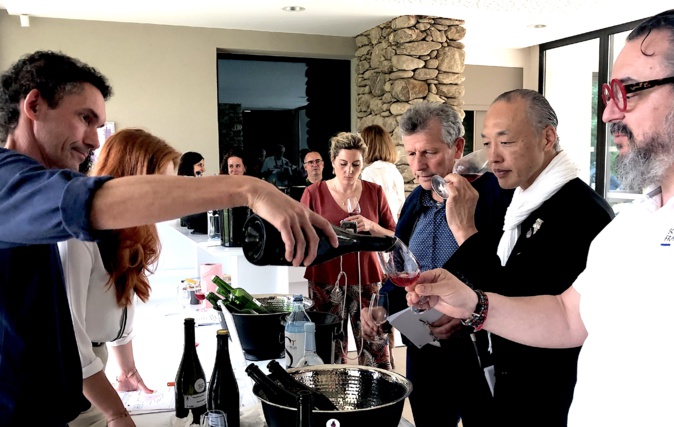 Les sommeliers ont été reçus au le Corsic’Agropôle de San-Ghjulianu. Les sommeliers ont été reçus au le Corsic’Agropôle de San-Ghjulianu.