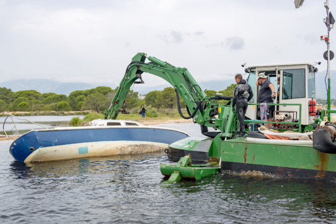 En tout, ce sont 25 épaves qui ont pu être évacuées du golfe (Photo : cità di Portivechju)