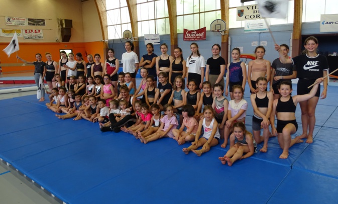 Une partie du bel effectif du Corte Club de Gym (Photos Mario Grazi) Une partie du bel effectif du Corte Club de Gym (Photos Mario Grazi)