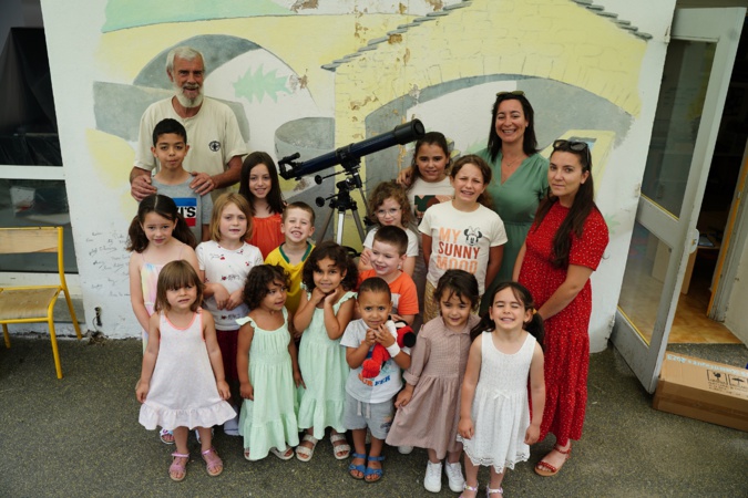 Les "Scientifiques en herbe" de San Petru di Venacu (Photo Mario Grazi) Les "Scientifiques en herbe" de San Petru di Venacu (Photo Mario Grazi)