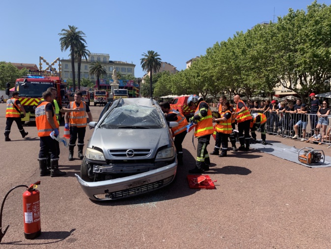 Une de démonstration de la journée Une de démonstration de la journée