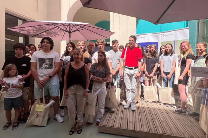 Ce lundi au rectorat Ajaccio lycéens ont été récompensés au concours de plaidoiries pour les droits de l’homme