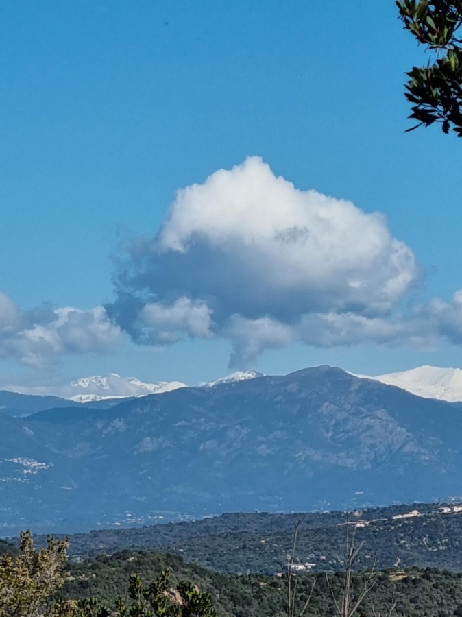 La photo du jour : le nuage d'Accelasca