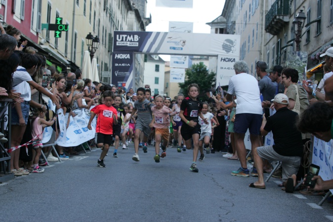 EN IMAGES - Corte : 200 enfants pour « E corse per i zitelli » EN IMAGES - Corte : 200 enfants pour « E corse per i zitelli »
