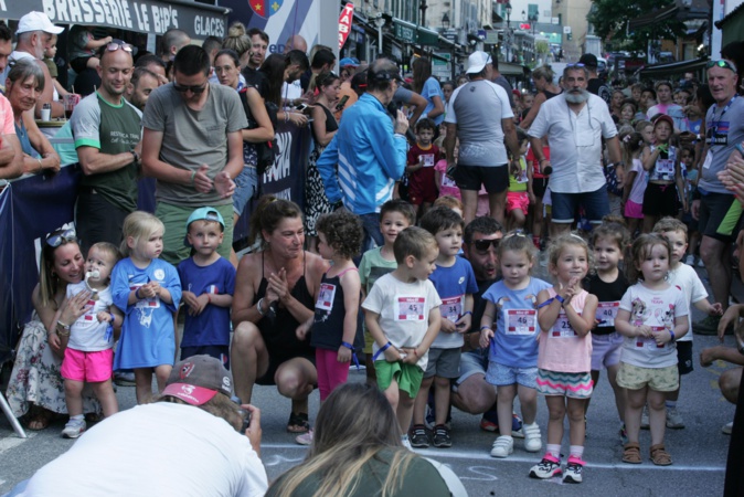 EN IMAGES - Corte : 200 enfants pour « E corse per i zitelli » EN IMAGES - Corte : 200 enfants pour « E corse per i zitelli »