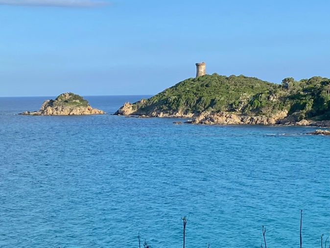 La tour de Fautea (Denis Viviani) La tour de Fautea (Denis Viviani)