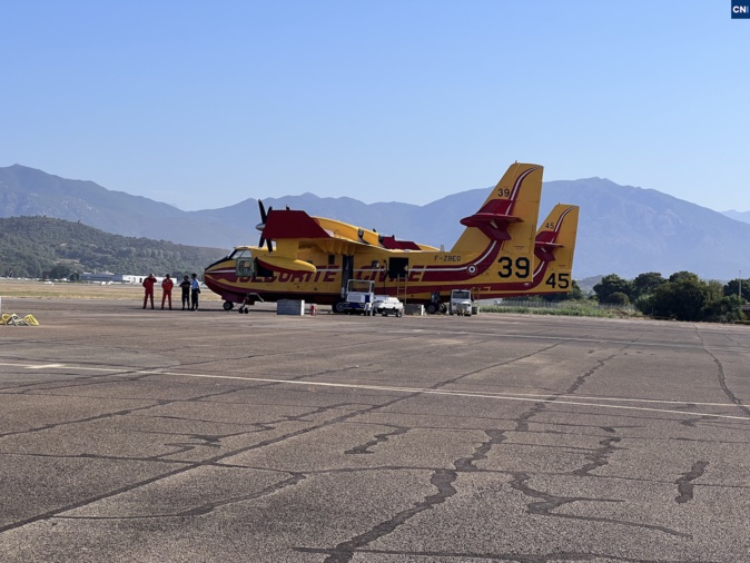 Comme chaque été, deux Canadairs sont prépositionnés sur la base de la Sécurité Civile à Ajaccio Comme chaque été, deux Canadairs sont prépositionnés sur la base de la Sécurité Civile à Ajaccio