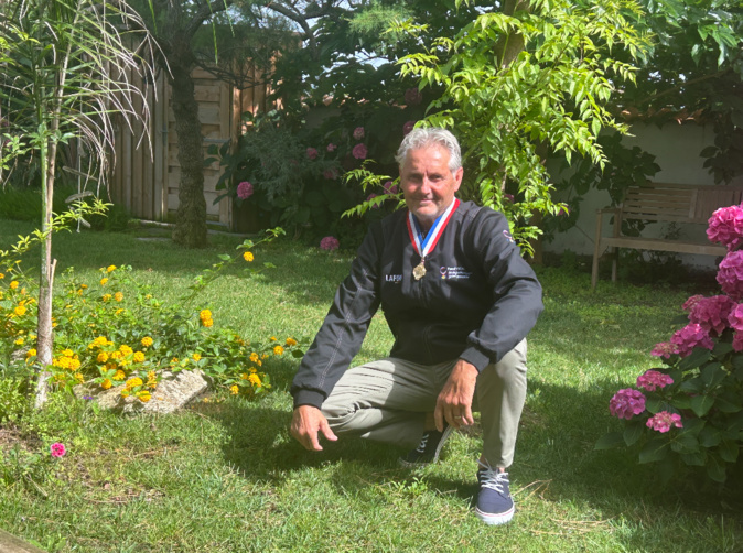 Pascal Vachey, Meilleur Ouvrier de France (MOF) en Arts des jardins paysagers. Pascal Vachey, Meilleur Ouvrier de France (MOF) en Arts des jardins paysagers.