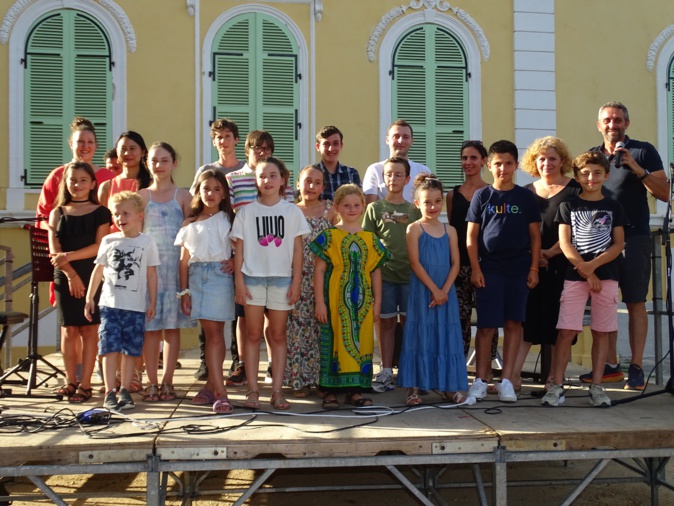 Spectacle de fin d'année pour l'école de musique (Photo Mario Grazi) Spectacle de fin d'année pour l'école de musique (Photo Mario Grazi)