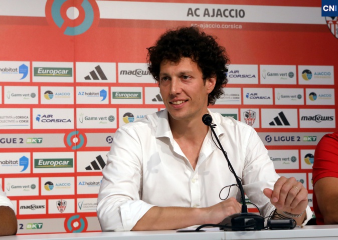 Daniele Bufano (Photos et vidéo Michel Luccioni) Daniele Bufano (Photos et vidéo Michel Luccioni)