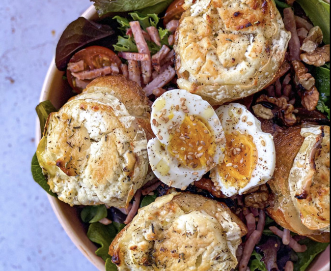 A table : Salade de chèvre chaud avec #lapetitecuisinedemarie A table : Salade de chèvre chaud avec #lapetitecuisinedemarie