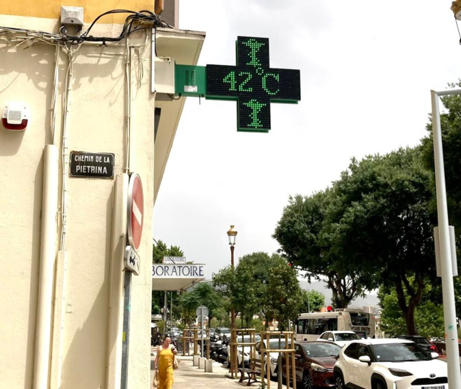 Photo archives CNI - Michel Luccioni Photo archives CNI - Michel Luccioni