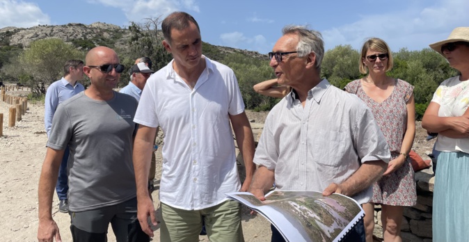 Sur le parking aménagé de Saleccia, avec Michel Muracciole, directeur du Conservatoire du Littoral. Photo CNI. Sur le parking aménagé de Saleccia, avec Michel Muracciole, directeur du Conservatoire du Littoral. Photo CNI.