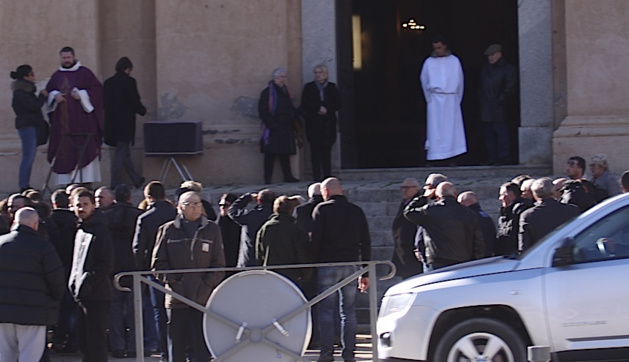 Drame de Pedigriggio : L'adieu poignant de L'Ile-Rousse à ses enfants Drame de Pedigriggio : L'adieu poignant de L'Ile-Rousse à ses enfants