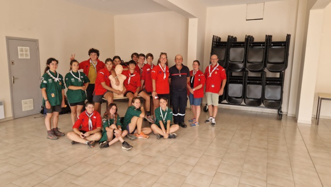 Le groupe de scouts de Bastia Saint-Jean Le groupe de scouts de Bastia Saint-Jean