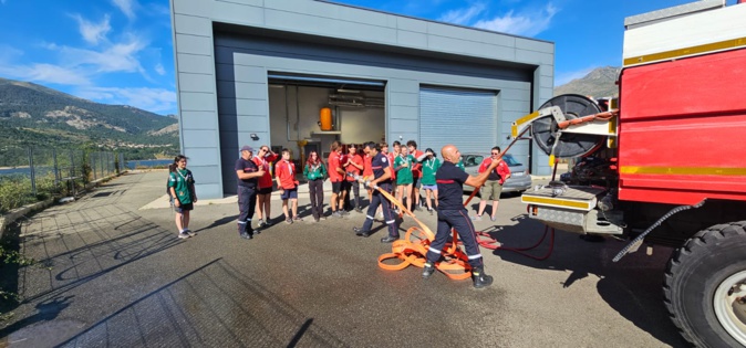 Lutte contre les incendies : Le coup de main des scouts de Bastia aux pompiers de Haute-Corse Lutte contre les incendies : Le coup de main des scouts de Bastia aux pompiers de Haute-Corse