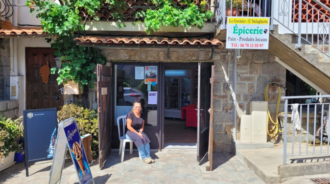 Ouverture d’une épicerie à Ocana : Un nouveau souffle pour le village Ouverture d’une épicerie à Ocana : Un nouveau souffle pour le village