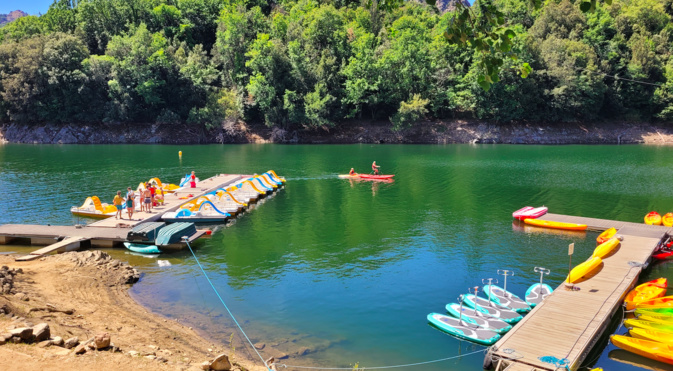 Le Lac de Tolla, une oasis estivale au cœur de la vallée du Prunelli Le Lac de Tolla, une oasis estivale au cœur de la vallée du Prunelli