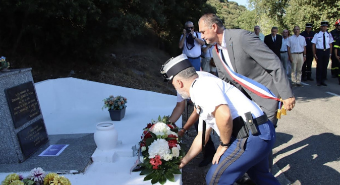 Lumio s'est souvenu (Photos Com SIS 2B) Lumio s'est souvenu (Photos Com SIS 2B)