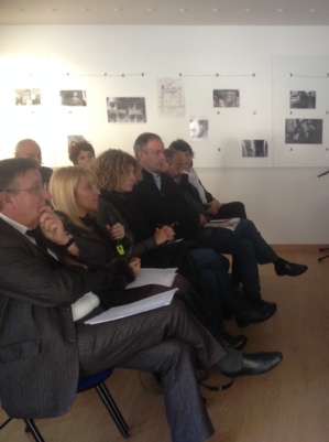 Emmanuelle de Gentili face aux membres de l’association Emmanuelle de Gentili face aux membres de l’association