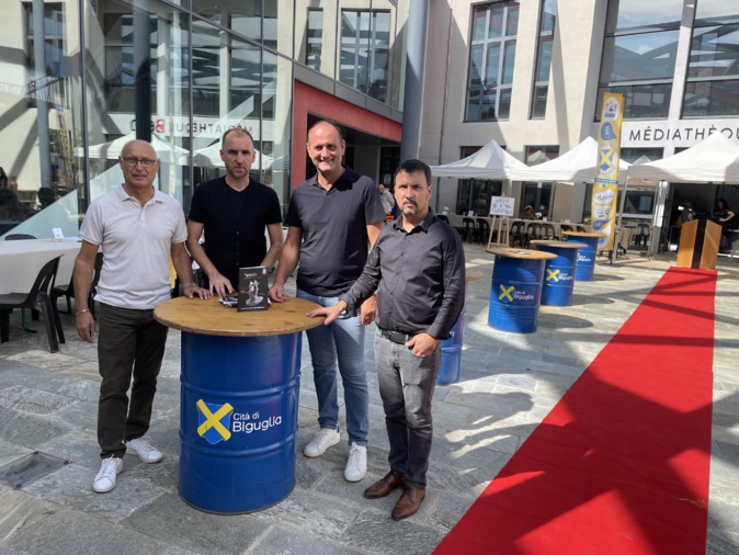 Le maire Jean-Charles Giabiconi et son équipe ont lancé la saison culturelle et sportive 2023/2024. Le maire Jean-Charles Giabiconi et son équipe ont lancé la saison culturelle et sportive 2023/2024.