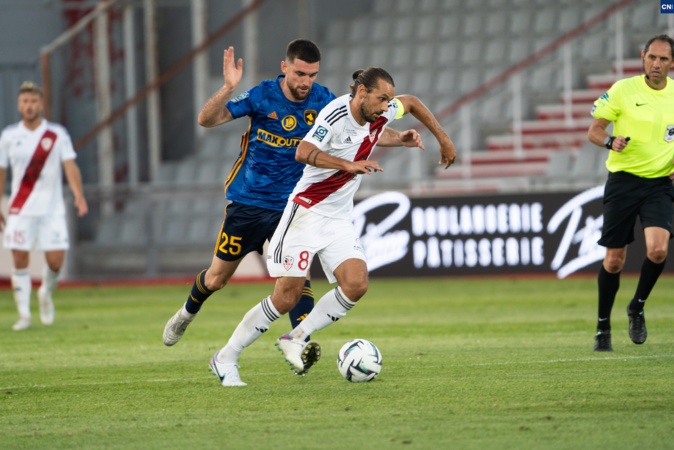 Vincent Marchetti et les Ajacciens ont été tenus en échec par Dunkerque (2-2) Vincent Marchetti et les Ajacciens ont été tenus en échec par Dunkerque (2-2)