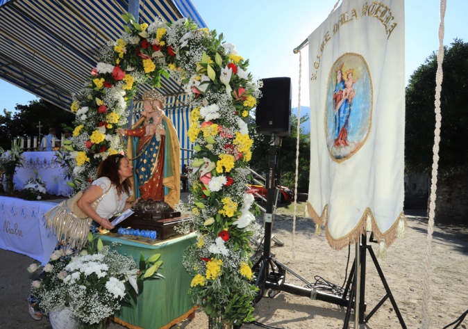 Santa di u Niolu : Des milliers de fidèles réunis dans une immense ferveur Santa di u Niolu : Des milliers de fidèles réunis dans une immense ferveur