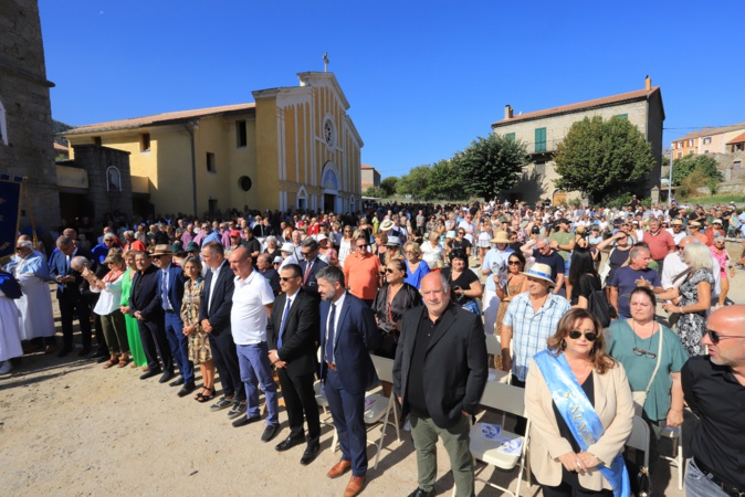 Santa di u Niolu : Des milliers de fidèles réunis dans une immense ferveur Santa di u Niolu : Des milliers de fidèles réunis dans une immense ferveur