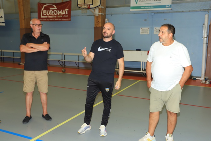 L'entraîneur et les dirigeants cortenais très satisfaits de cette belle victoire à Vitrolles. L'entraîneur et les dirigeants cortenais très satisfaits de cette belle victoire à Vitrolles.