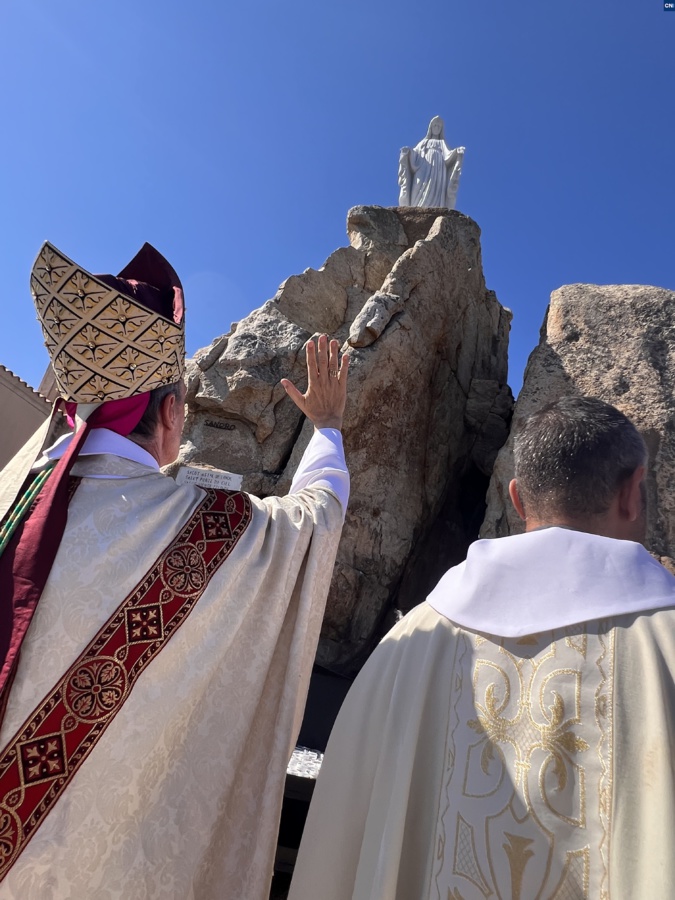 Calvi : Bénédiction de la statue de Notre Dame de la Serra et installation du nouveau curé Calvi : Bénédiction de la statue de Notre Dame de la Serra et installation du nouveau curé
