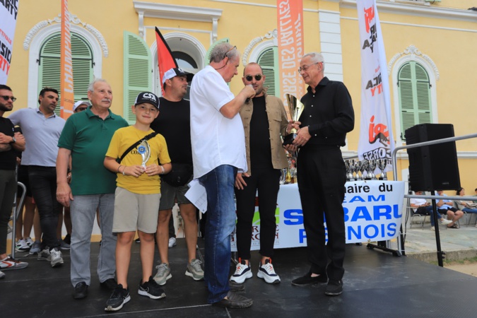 Christophe Casanova (à droite) et Dominique Corvi, vainqueurs du VHC. Christophe Casanova (à droite) et Dominique Corvi, vainqueurs du VHC.