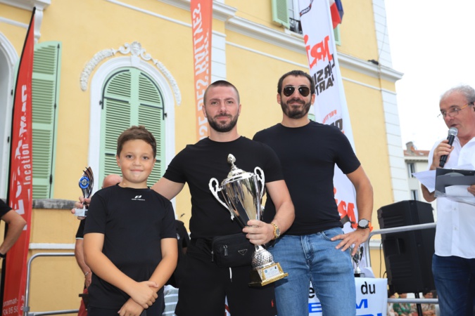 Moracchini, récompensé par Petr'Anto Filippi. Moracchini, récompensé par Petr'Anto Filippi.