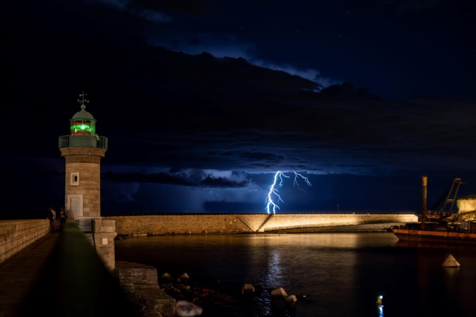 L'orage du 6 août vu du vieux-port de Bastia (Chary)