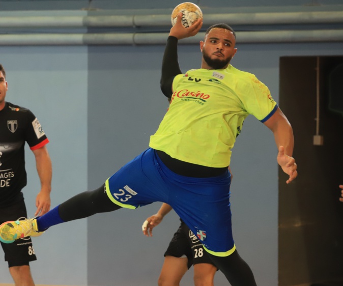 Niang et le HB Corte larges vainqueurs à Grasse. Niang et le HB Corte larges vainqueurs à Grasse.