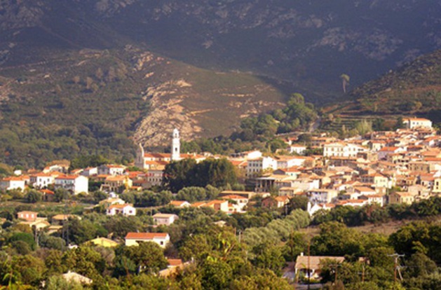 Incendie dans une maison inhabitée à Calenzana Incendie dans une maison inhabitée à Calenzana