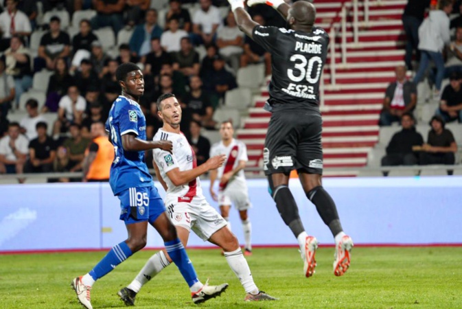 (credit photo Paule Santoni) (credit photo Paule Santoni)