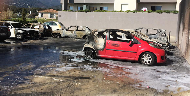 Une soixantaine de voitures brûlées depuis le début de l'année