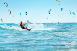 5 bonnes raisons de pratiquer le kitesurf en Corse