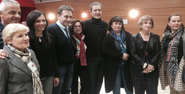Michel-Edouard Nigaglioni (4e en partant de la gauche) entouré des membres de la ligue contre le cancer