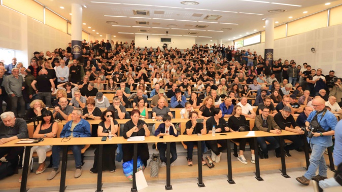Amphithéâtre comble pour la création de"Chjama Patriotta" (Photos Mario Grazi) Amphithéâtre comble pour la création de"Chjama Patriotta" (Photos Mario Grazi)