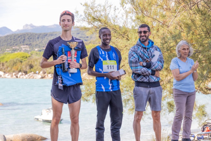 Le podium du semi-marathon Le podium du semi-marathon