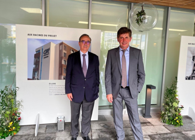 Le directeur général, Jean-Pierre Guillou, et le président de la caisse régionale, Michel Le Masson