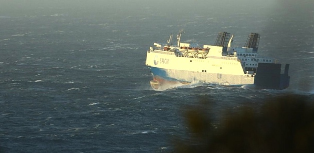 Tempête : Le difficile départ du "Monte d'Oro" de L'Ile-Rousse… Tempête : Le difficile départ du "Monte d'Oro" de L'Ile-Rousse…